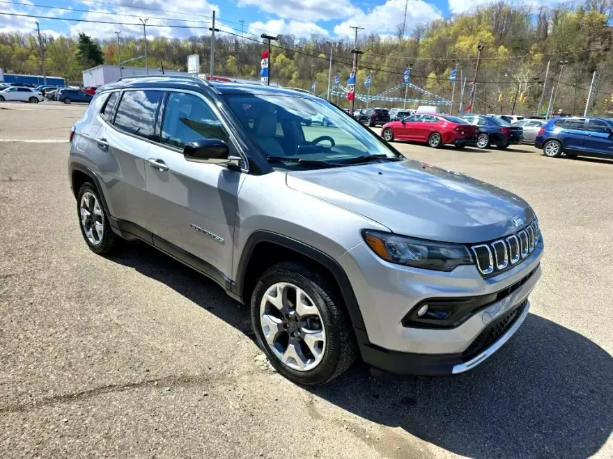 2022 Jeep Compass Limited photo 1