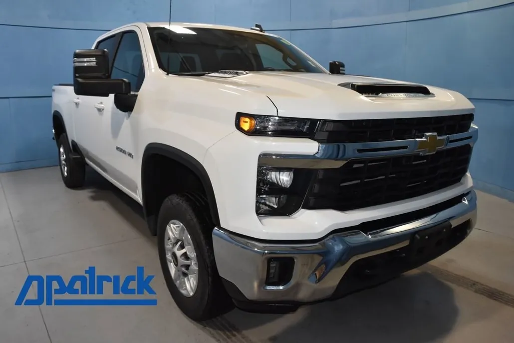 2024 Chevrolet Silverado 2500HD LT photo 1