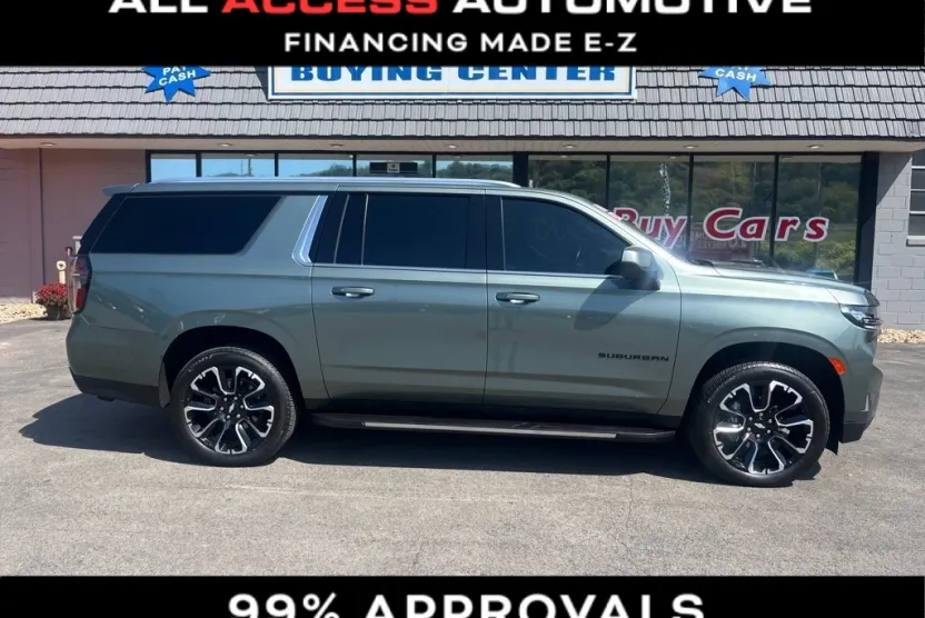 2023 Chevrolet Suburban LS photo 1