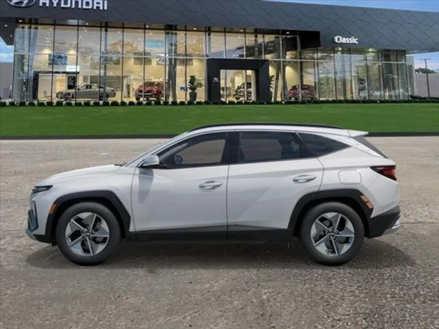 2025 Hyundai Tucson SEL photo 1