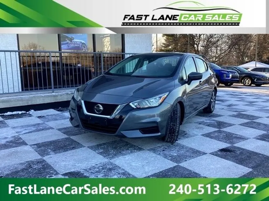 2021 Nissan Versa 1.6 SV photo 1