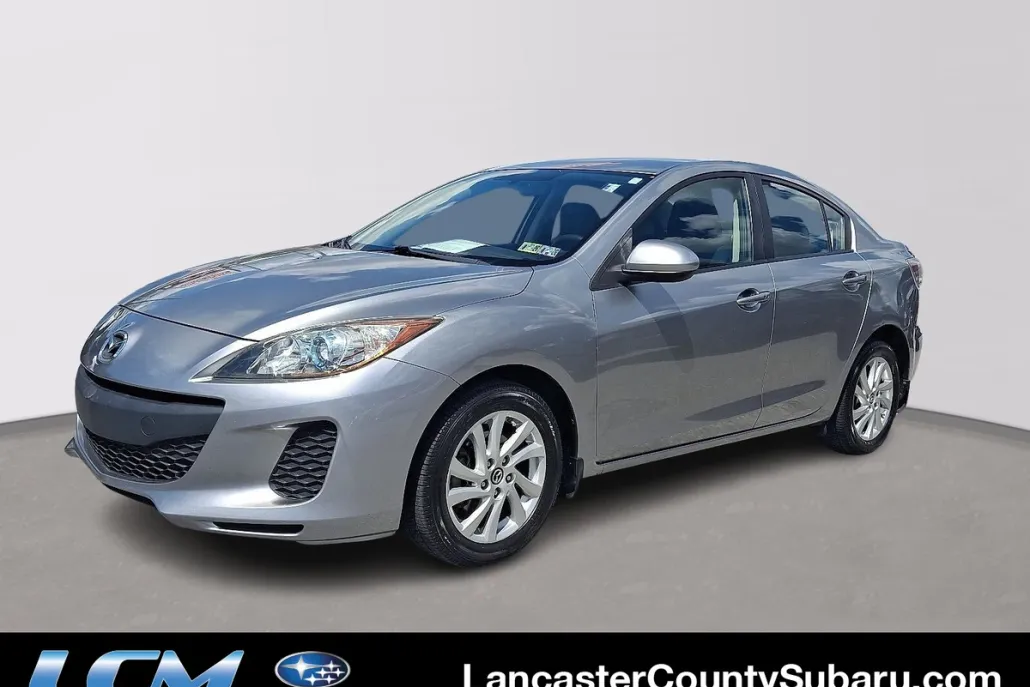 2013 Mazda Mazda3 Touring photo 1