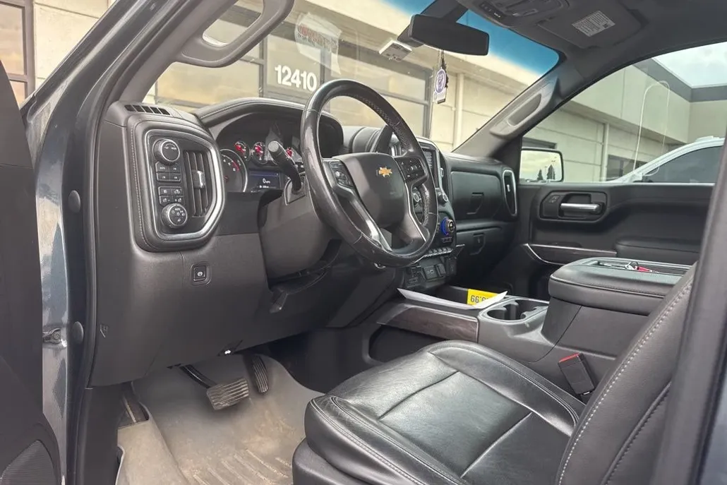 2020 Chevrolet Silverado 1500 LTZ photo 1