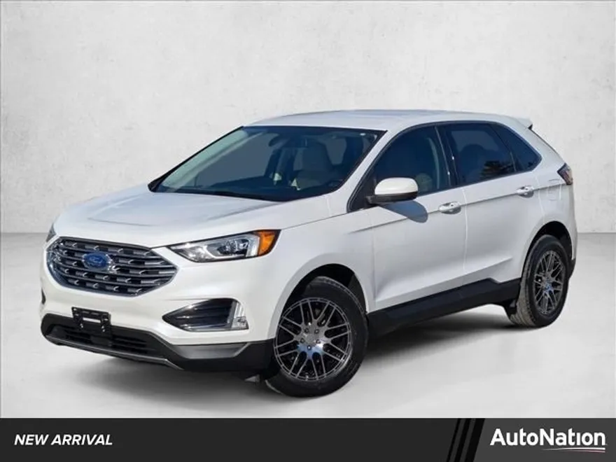 2022 Ford Edge SEL photo 1