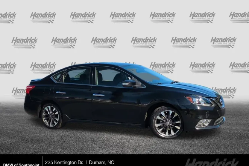 2016 Nissan Sentra SR photo 1