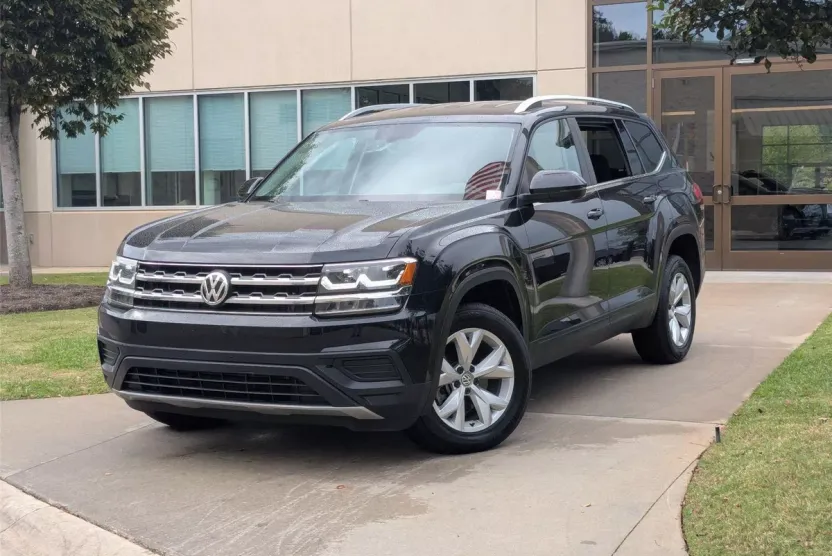 2019 Volkswagen Atlas V6 S photo 1
