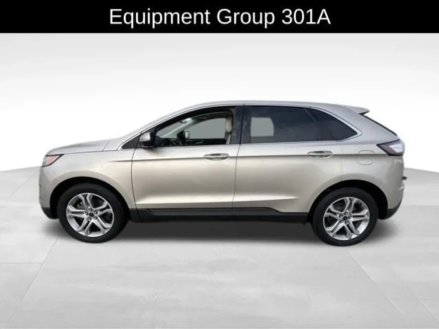 2018 Ford Edge Titanium photo 1
