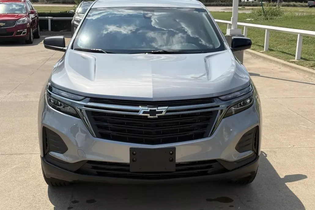 2024 Chevrolet Equinox LS photo 1