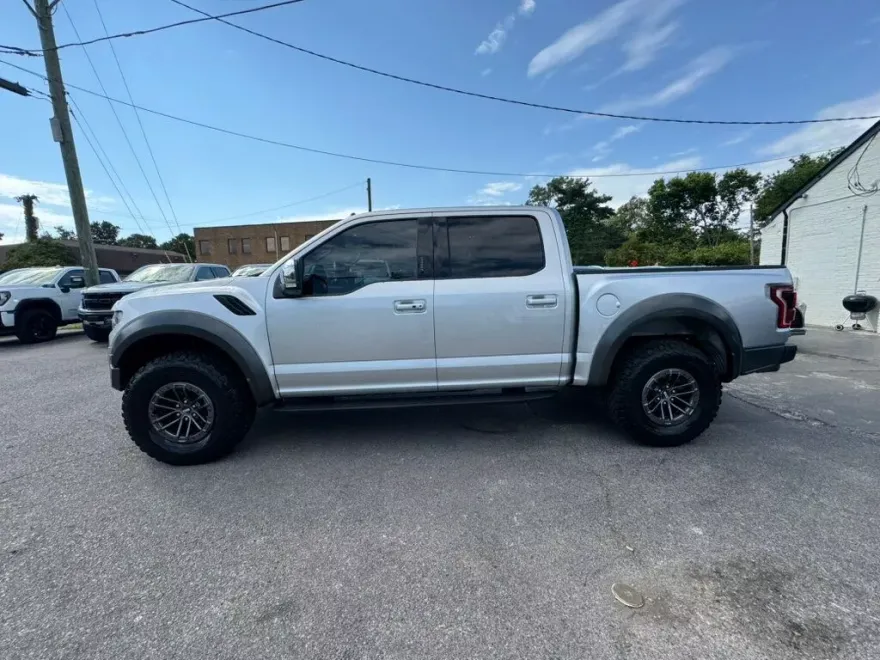 2019 Ford F-150 Raptor photo 1