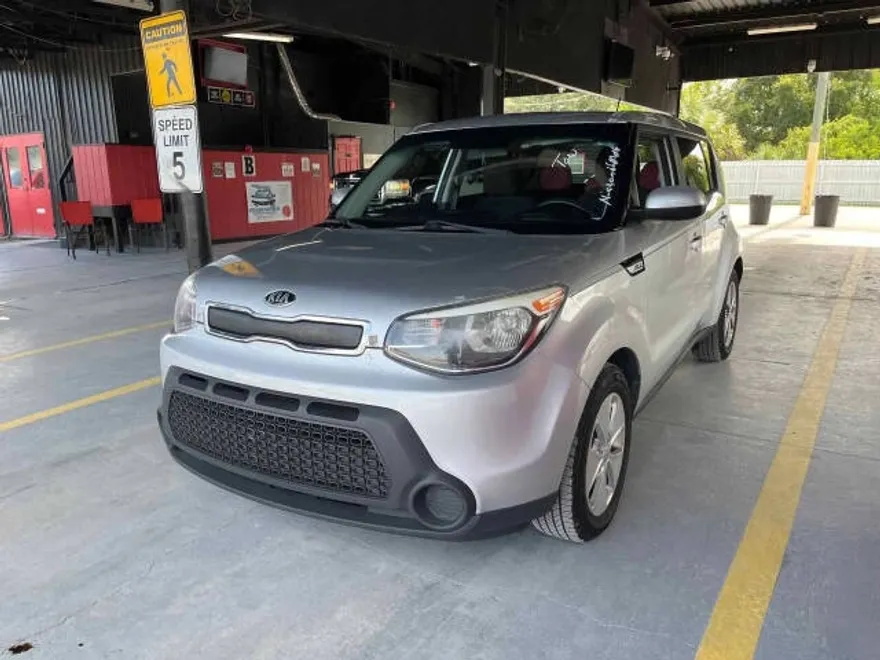 2016 Kia Soul Base photo 1