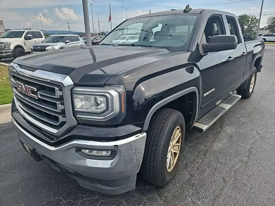 2016 Gmc Sierra 1500 SLE photo 1