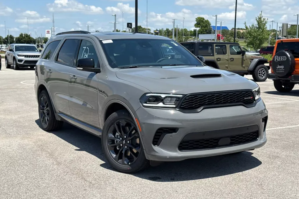 2025 Dodge Durango R/T Plus photo 1