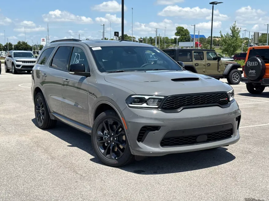 2025 Dodge Durango R/T Plus photo 1