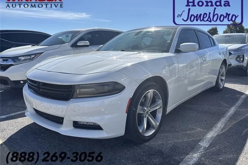 2018 Dodge Charger SXT Plus photo 1