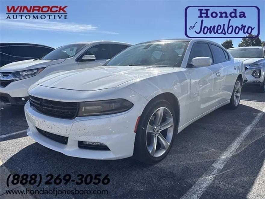 2018 Dodge Charger SXT Plus photo 1