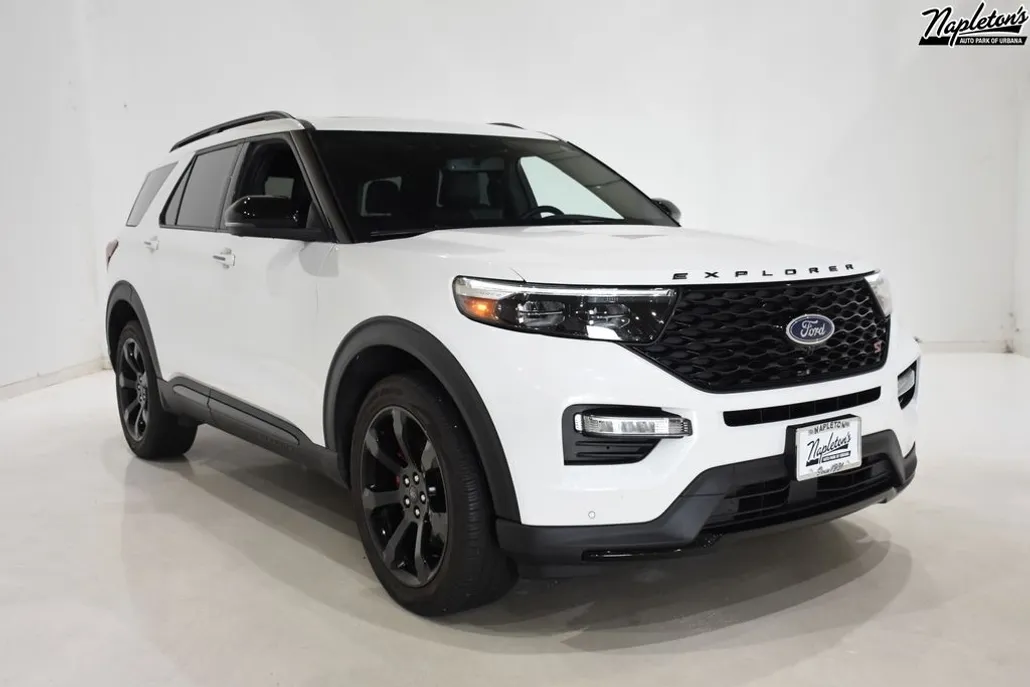 2023 Ford Explorer ST photo 1