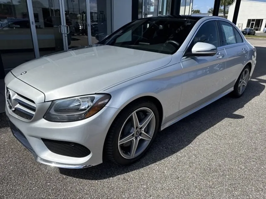 2017 Mercedes Benz C 300 photo 1