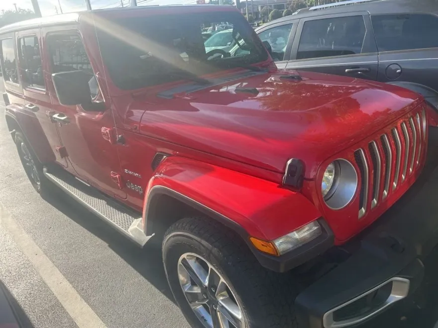 2020 Jeep Wrangler Unlimited Sahara photo 1