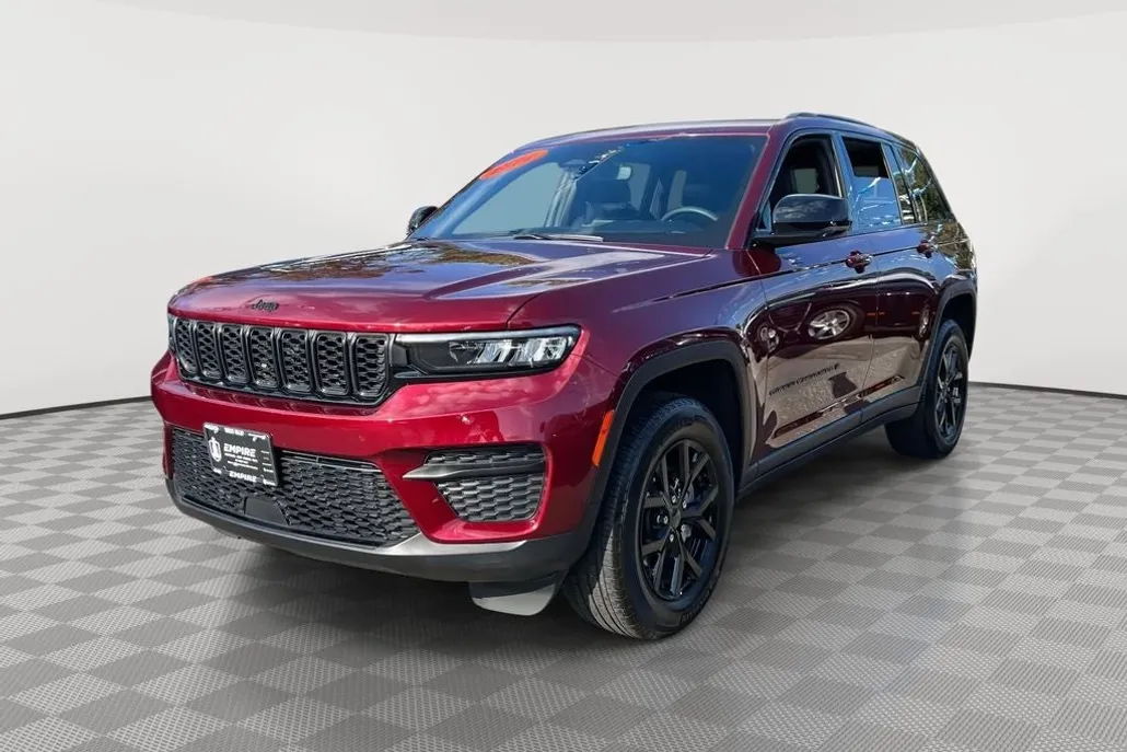2024 Jeep Grand Cherokee Altitude photo 1