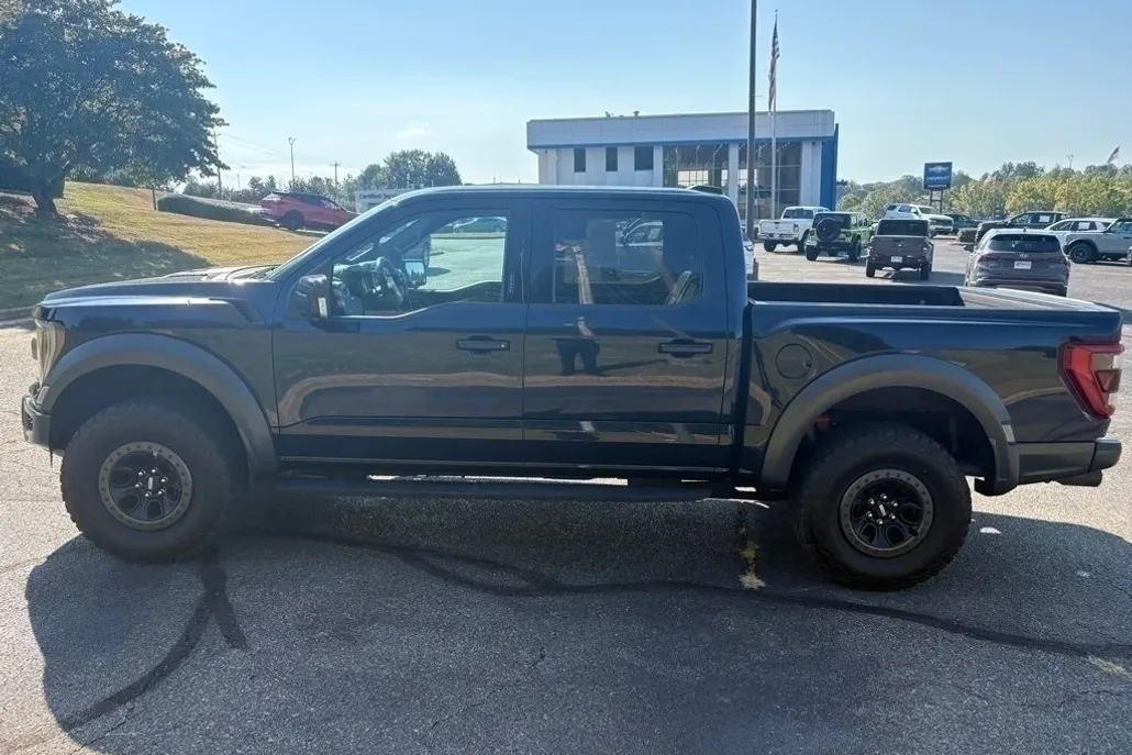 2022 Ford F-150 Raptor photo 1