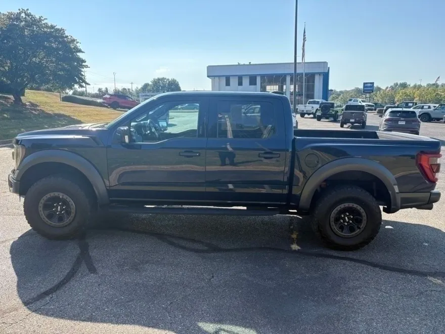 2022 Ford F-150 Raptor photo 1