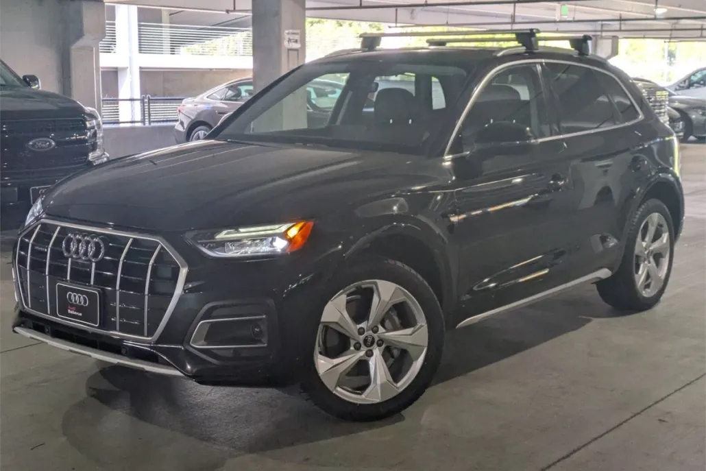 2021 Audi Q5 45 Premium photo 1
