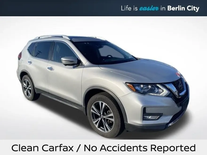 2020 Nissan Rogue SV photo 1