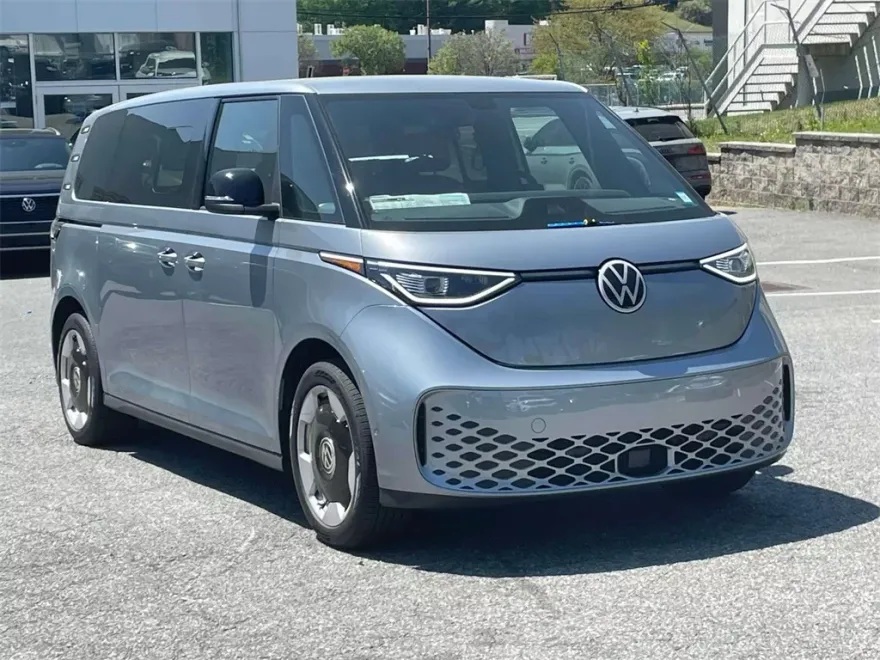 2025 Volkswagen ID. Buzz Pro S photo 1