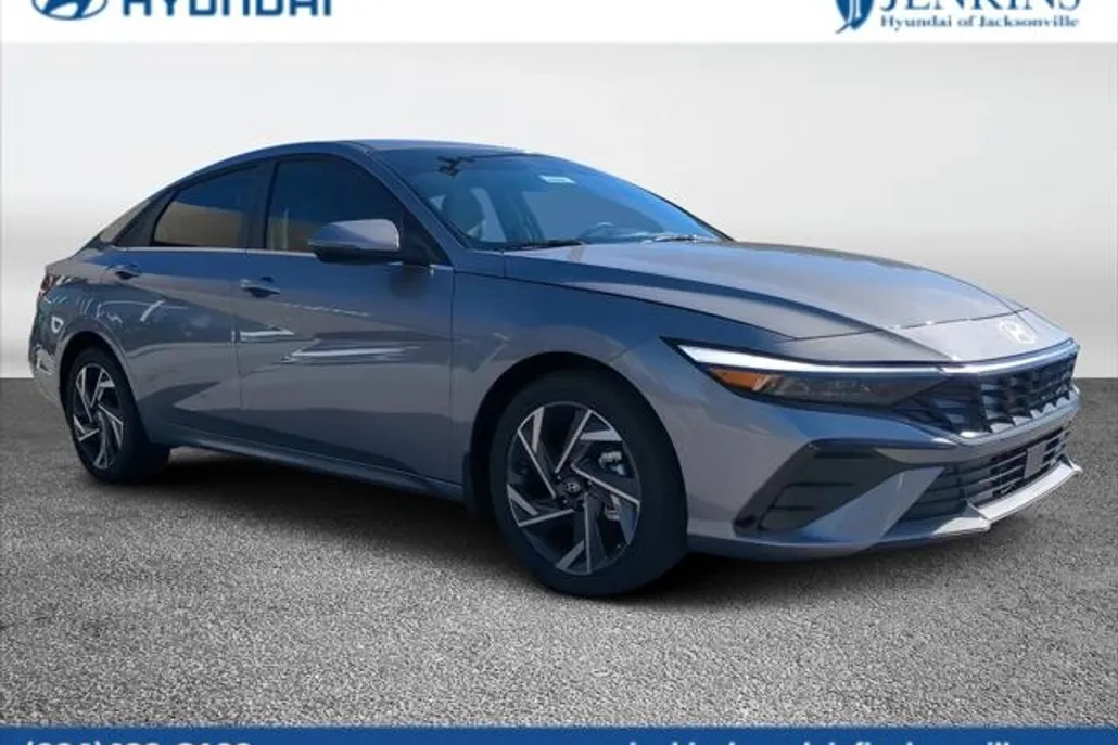 2025 Hyundai Elantra Limited photo 1
