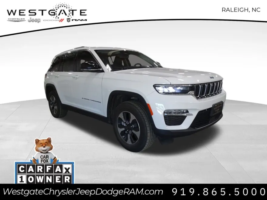 2023 Jeep Cherokee 4xe photo 1