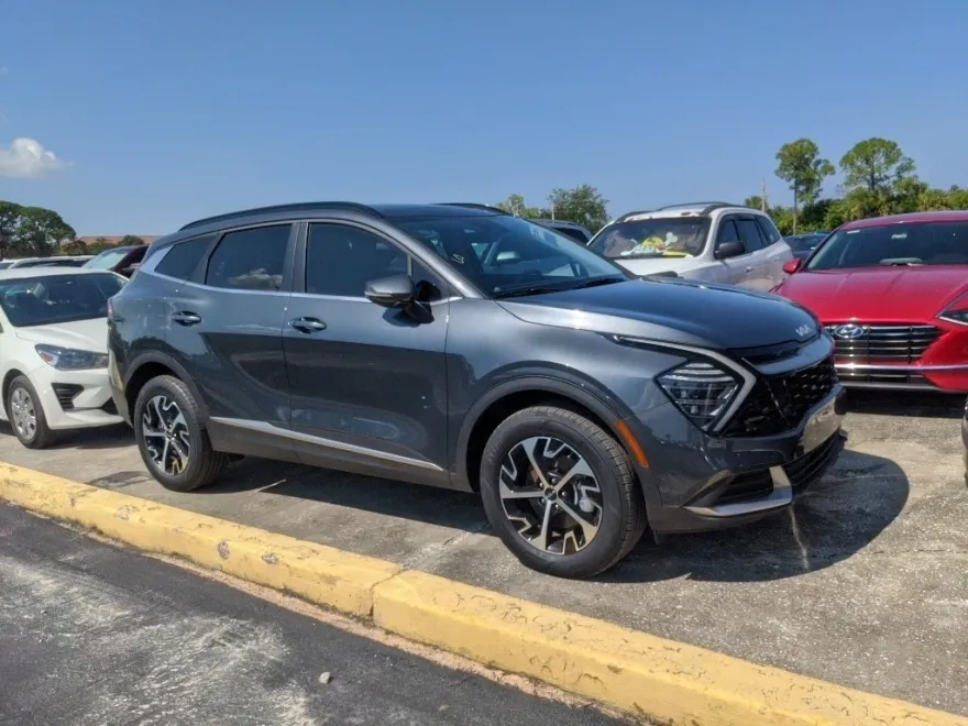 2024 Kia Sportage Hybrid EX photo 1