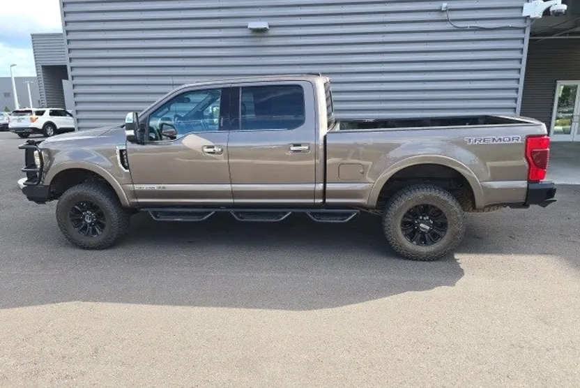 2022 Ford F-250 photo 1