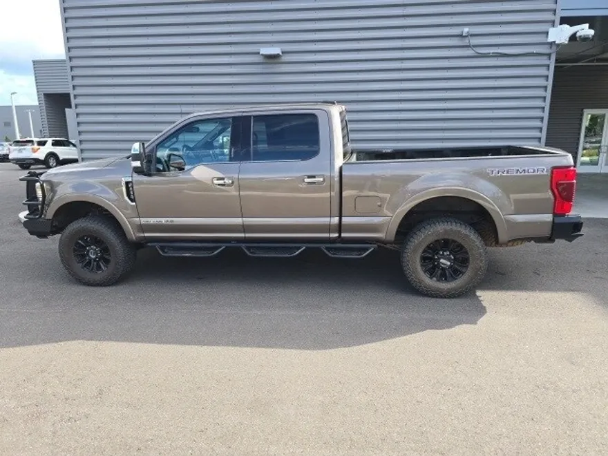 2022 Ford F-250 photo 1