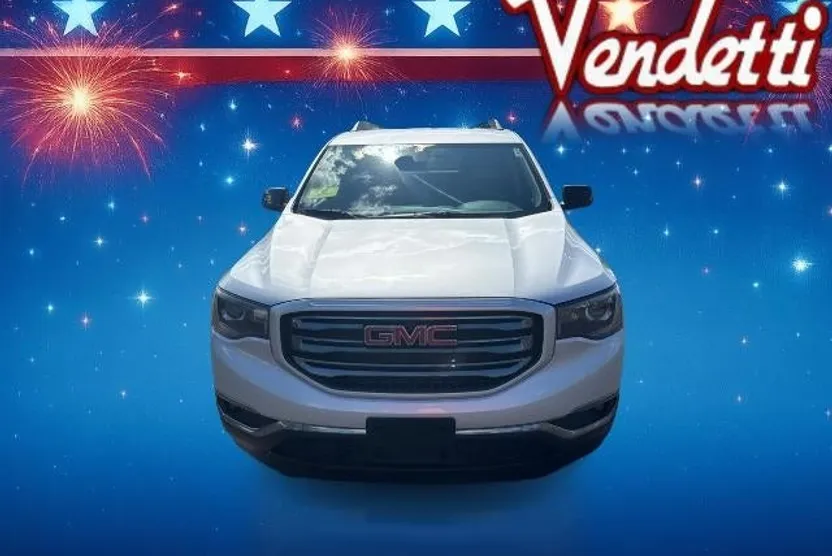2017 Gmc Acadia SLE photo 1