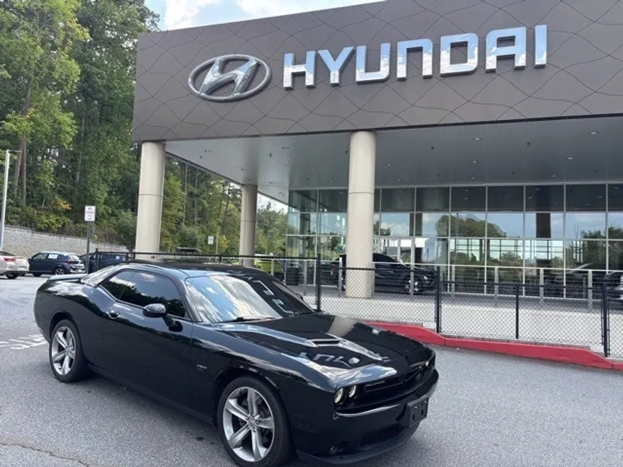 2015 Dodge Challenger R/T photo 1