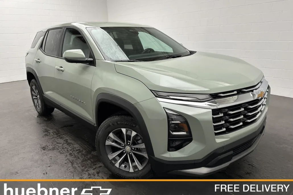 2026 Chevrolet Equinox LT photo 1