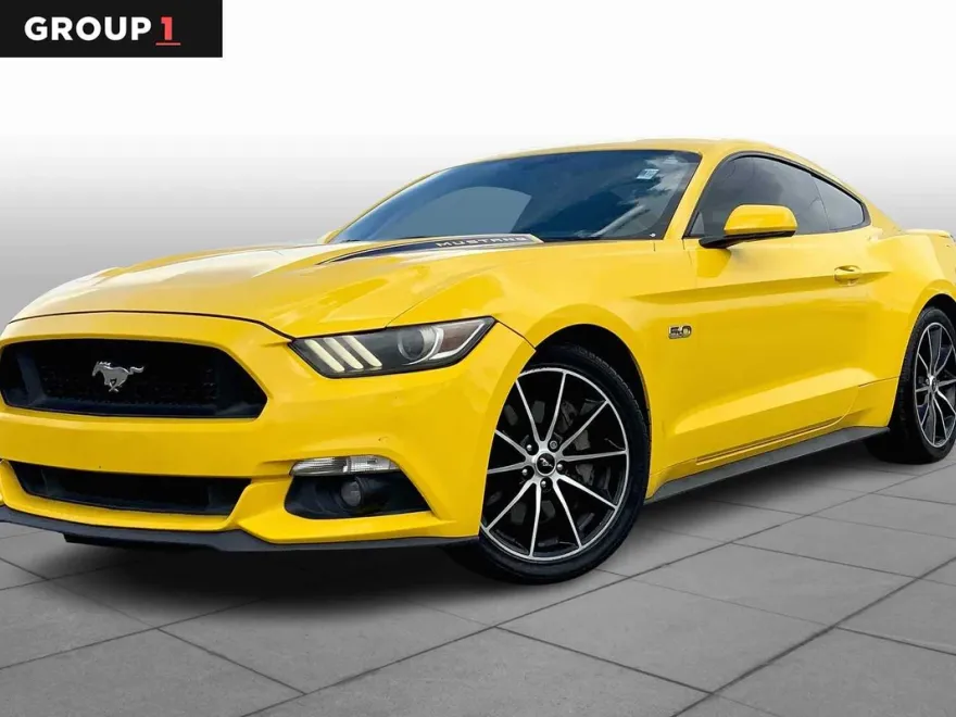 2017 Ford Mustang GT photo 1