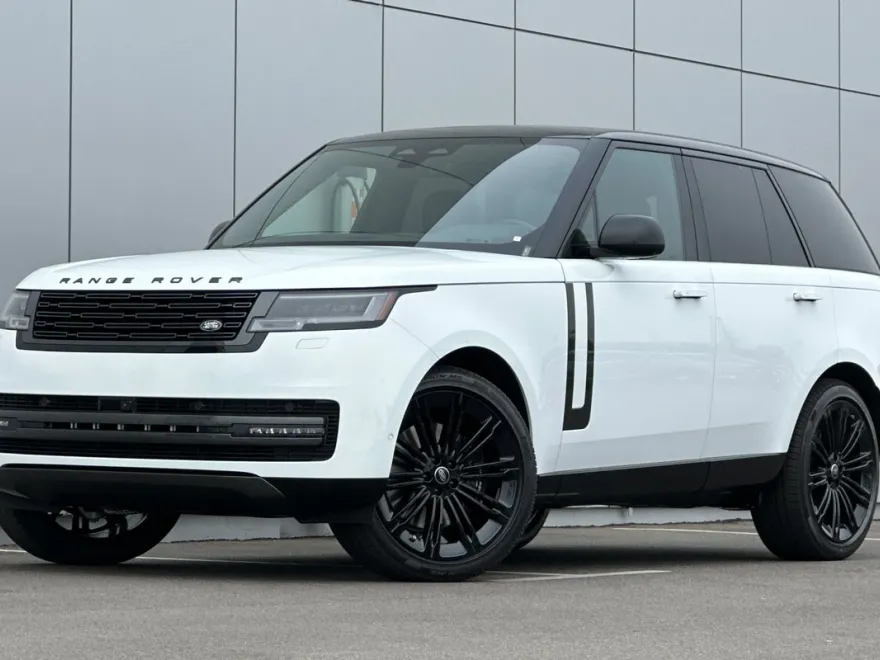 2025 Land Rover Range Rover SE photo 1