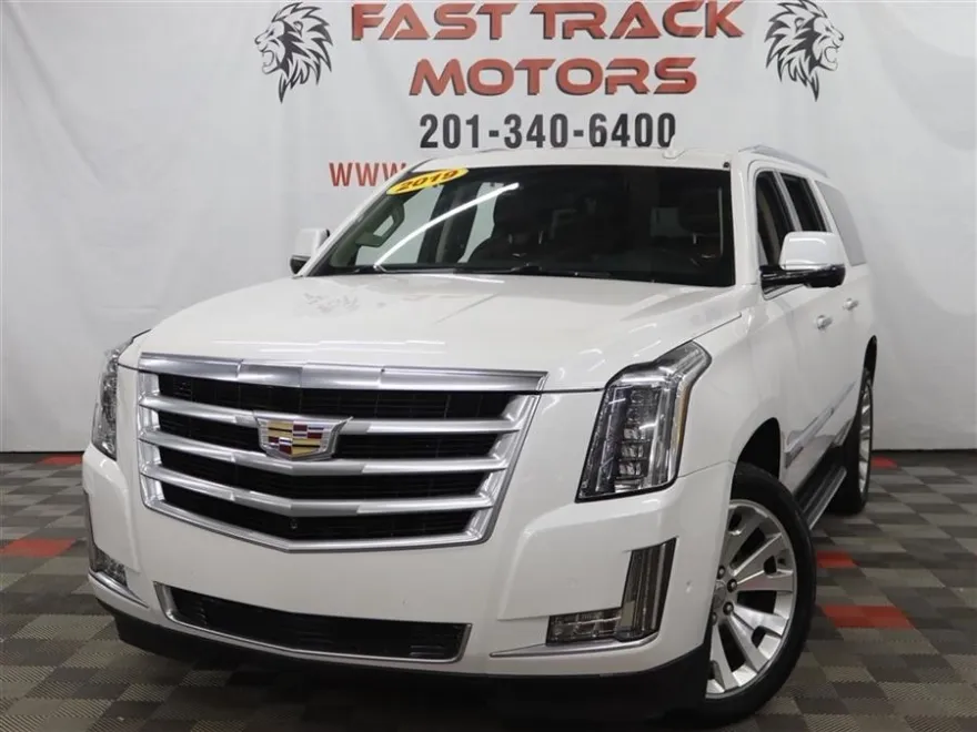 2019 Cadillac Escalade ESV Luxury photo 1