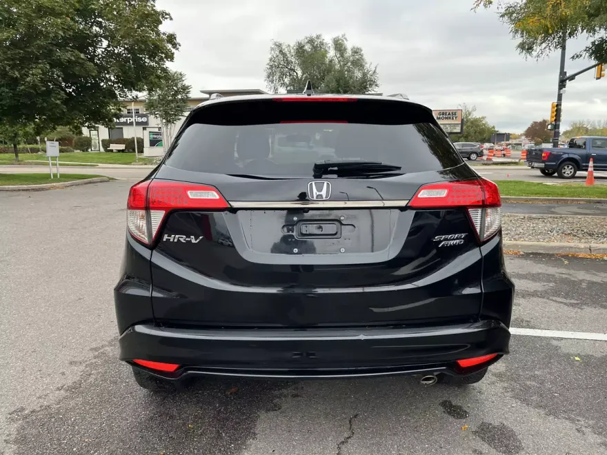 2021 Honda HR-V Sport photo 1