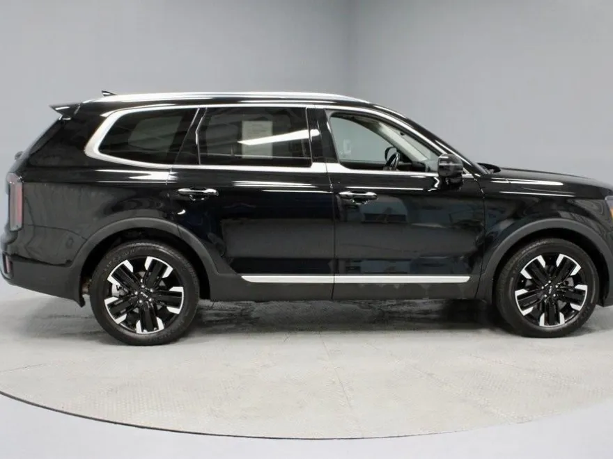 2023 Kia Telluride SX photo 1