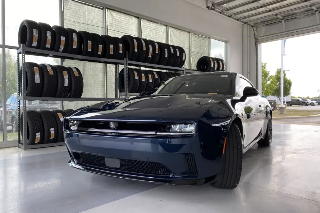 2025 Dodge Charger Daytona R/T AWD photo 1