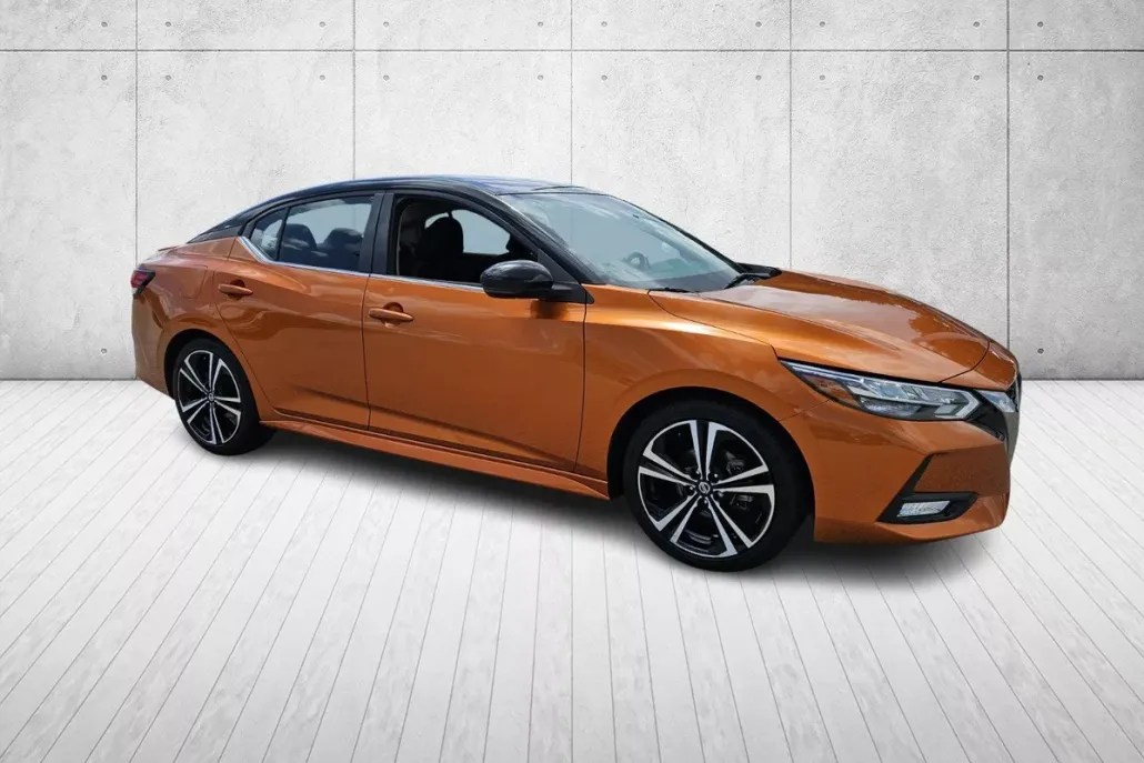 2021 Nissan Sentra SR photo 1
