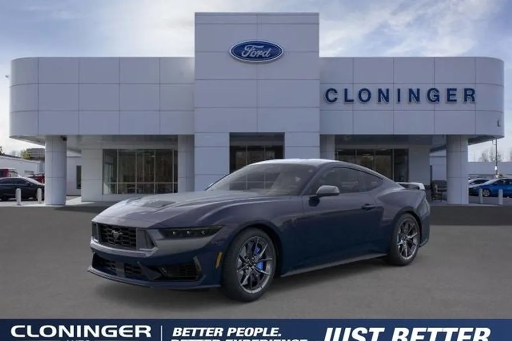 2025 Ford Mustang Dark Horse photo 1