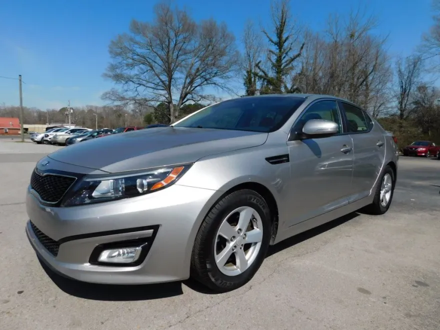 2015 Kia Optima LX photo 1