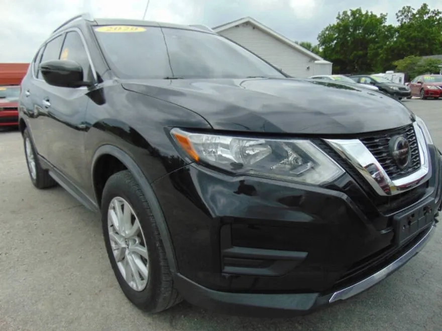 2020 Nissan Rogue SV photo 1