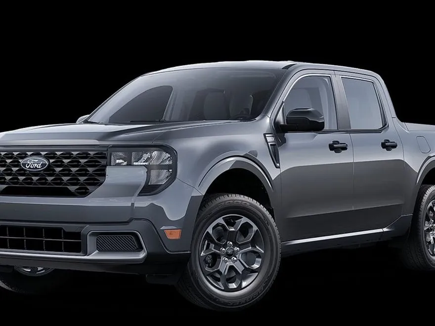 2025 Ford Maverick XLT photo 1