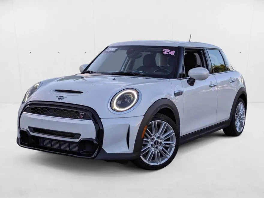 2024 Mini Cooper Hardtop S photo 1