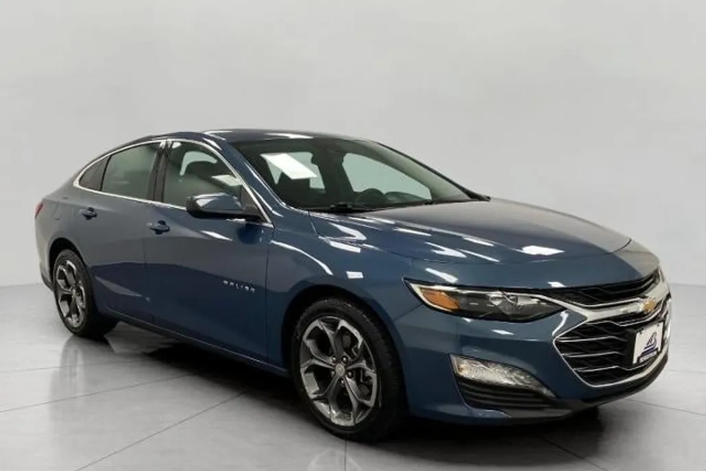 2024 Chevrolet Malibu 1LT photo 1