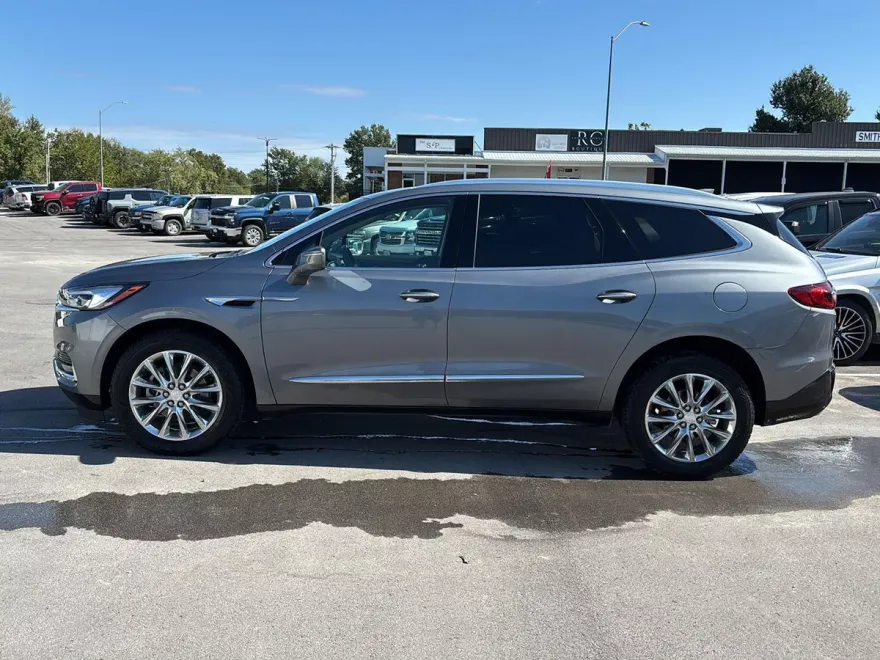 2019 Buick Enclave Essence photo 1